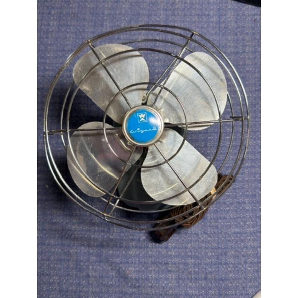 Vintage‎ Wizard Western Auto 8 " Metal Desk Fan 6JC2000 Working Retro Blue CLEAN